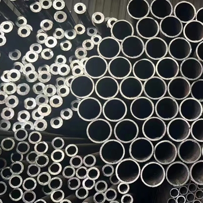 8163 لوله های فولادی کربن بدون درز آلیاژی به طول 12 متر یا سفارشی